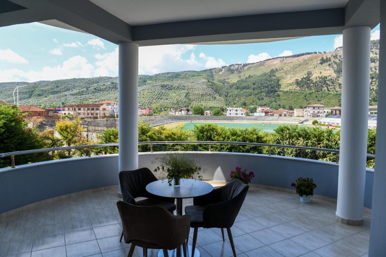 Hotel Vila Arbri 베라트 외부 사진