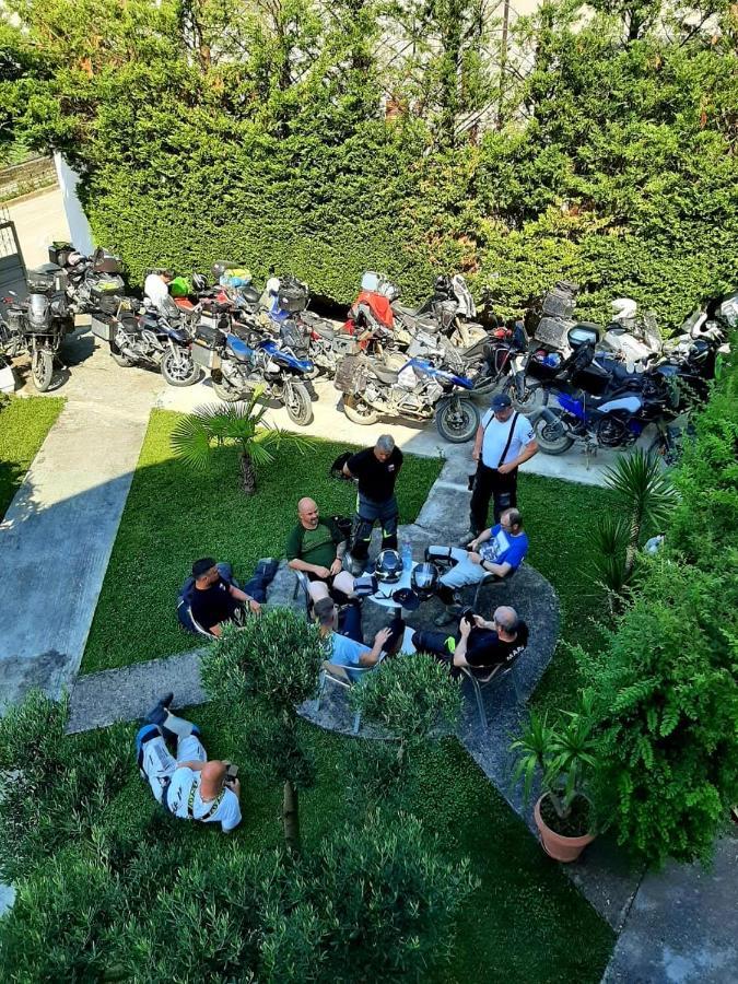 Hotel Vila Arbri 베라트 외부 사진