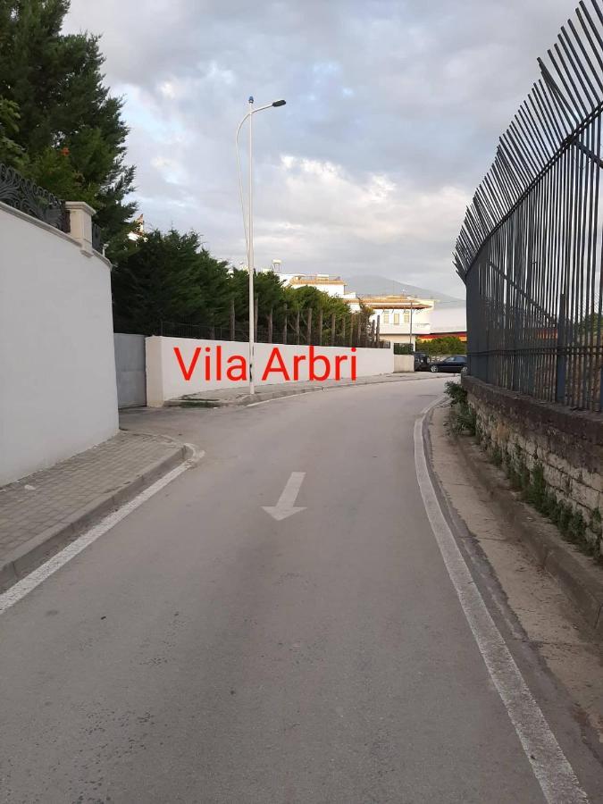 Hotel Vila Arbri 베라트 외부 사진