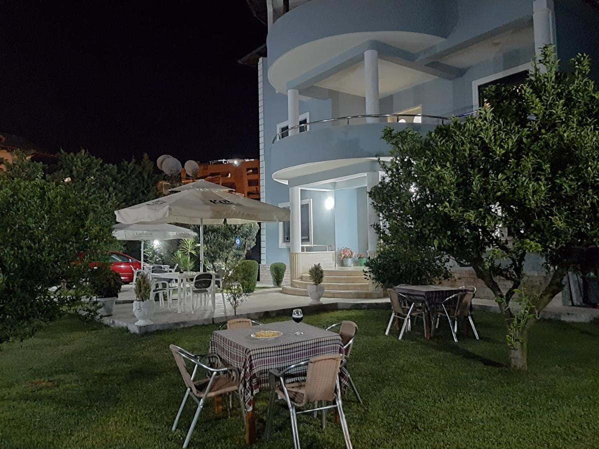 Hotel Vila Arbri 베라트 외부 사진