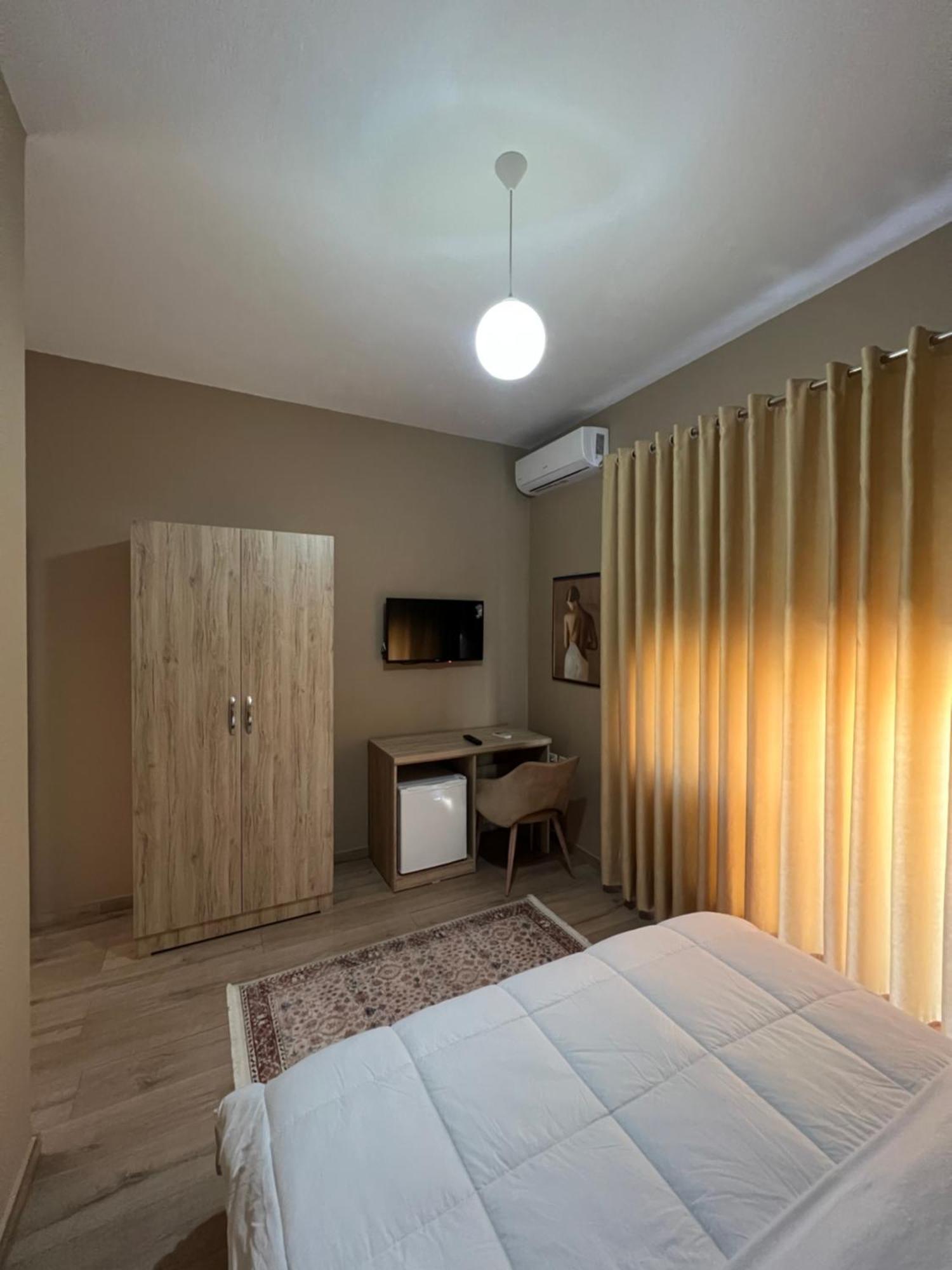 Hotel Vila Arbri 베라트 외부 사진